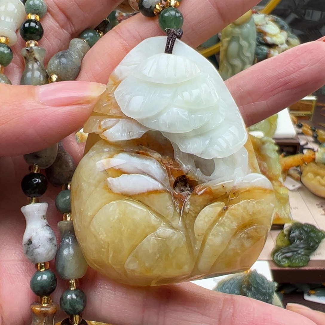岫玉未镶嵌挂件挂件