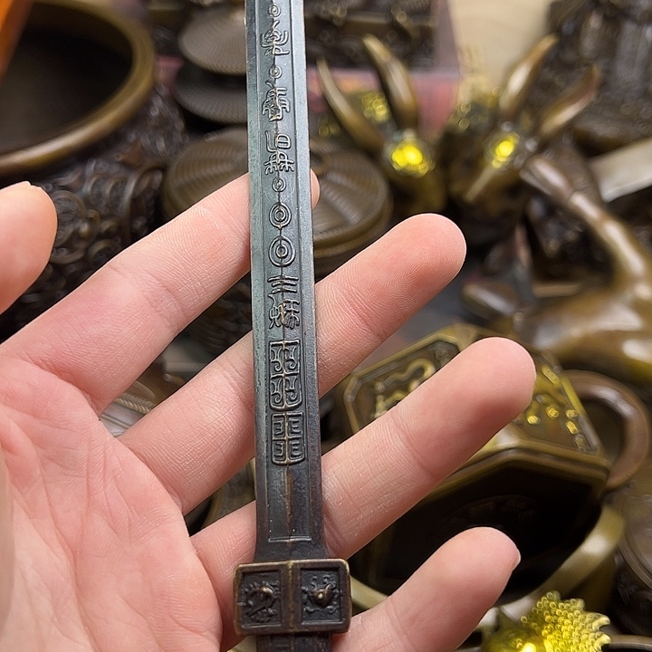 精美铜器，点击下单