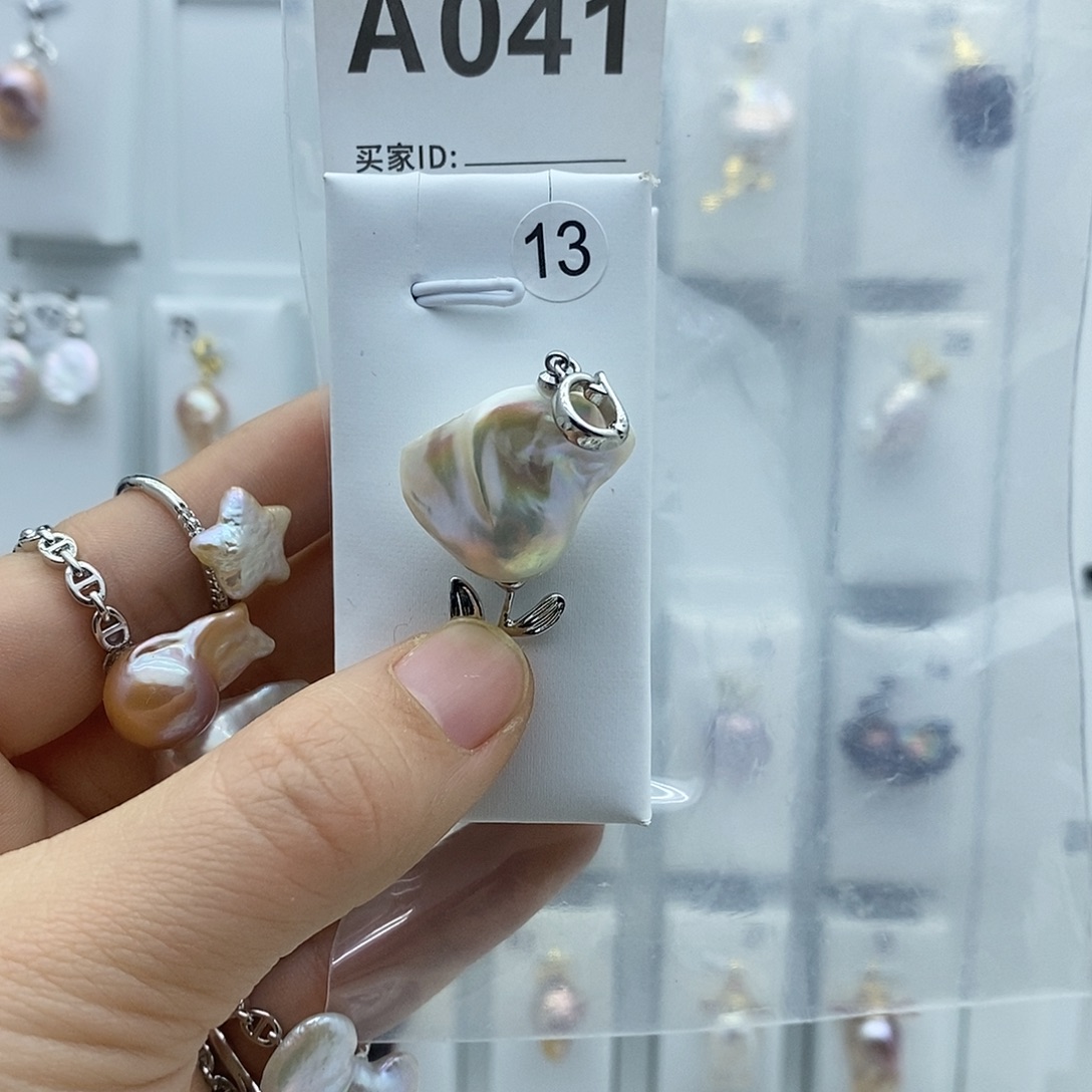 淡水珍珠钛钢颈饰