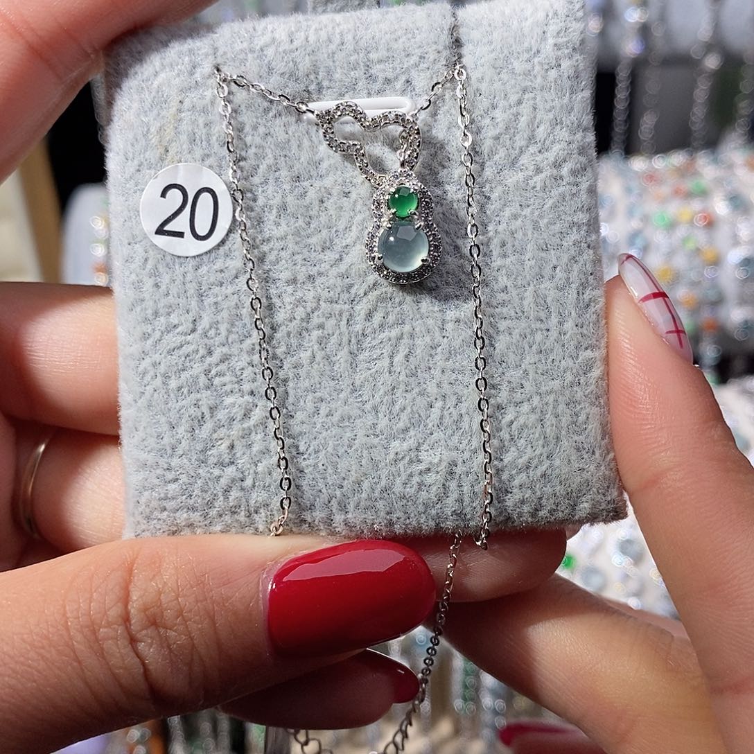 翡翠银S925镶嵌颈饰