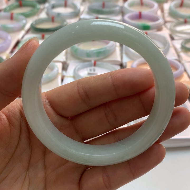 翡翠未镶嵌手镯61.7