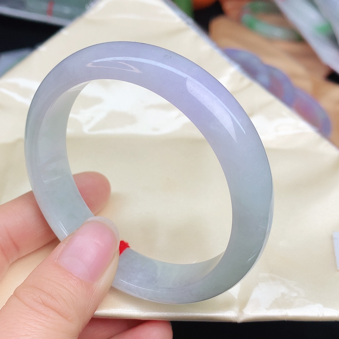 翡翠手镯未镶嵌8328xcvbbn