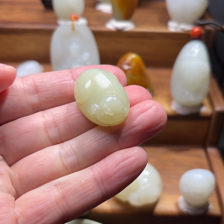 和田玉未镶嵌挂件