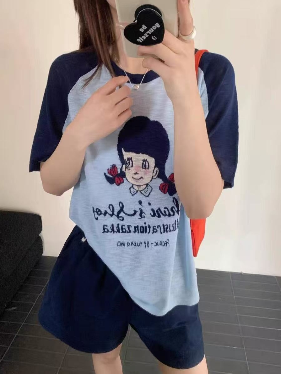 七言家巨好看！蓝色麻花辫子女孩撞色插肩袖柔百搭软短袖8@