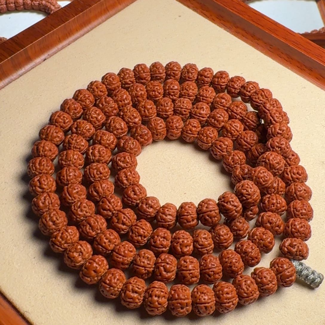 金刚菩提把件紫皮老树王十挑一