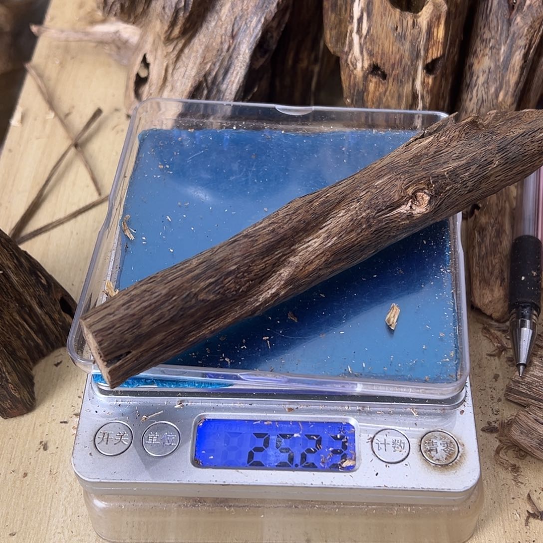 香料绿奇楠虫漏25克白棋