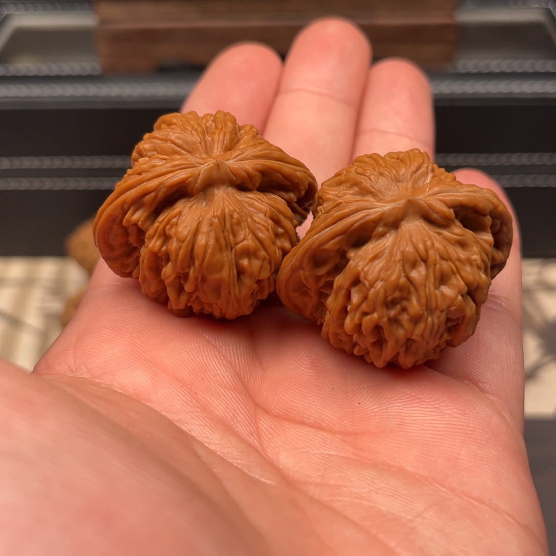 文玩核桃吊坠刘*38.5汉高楼