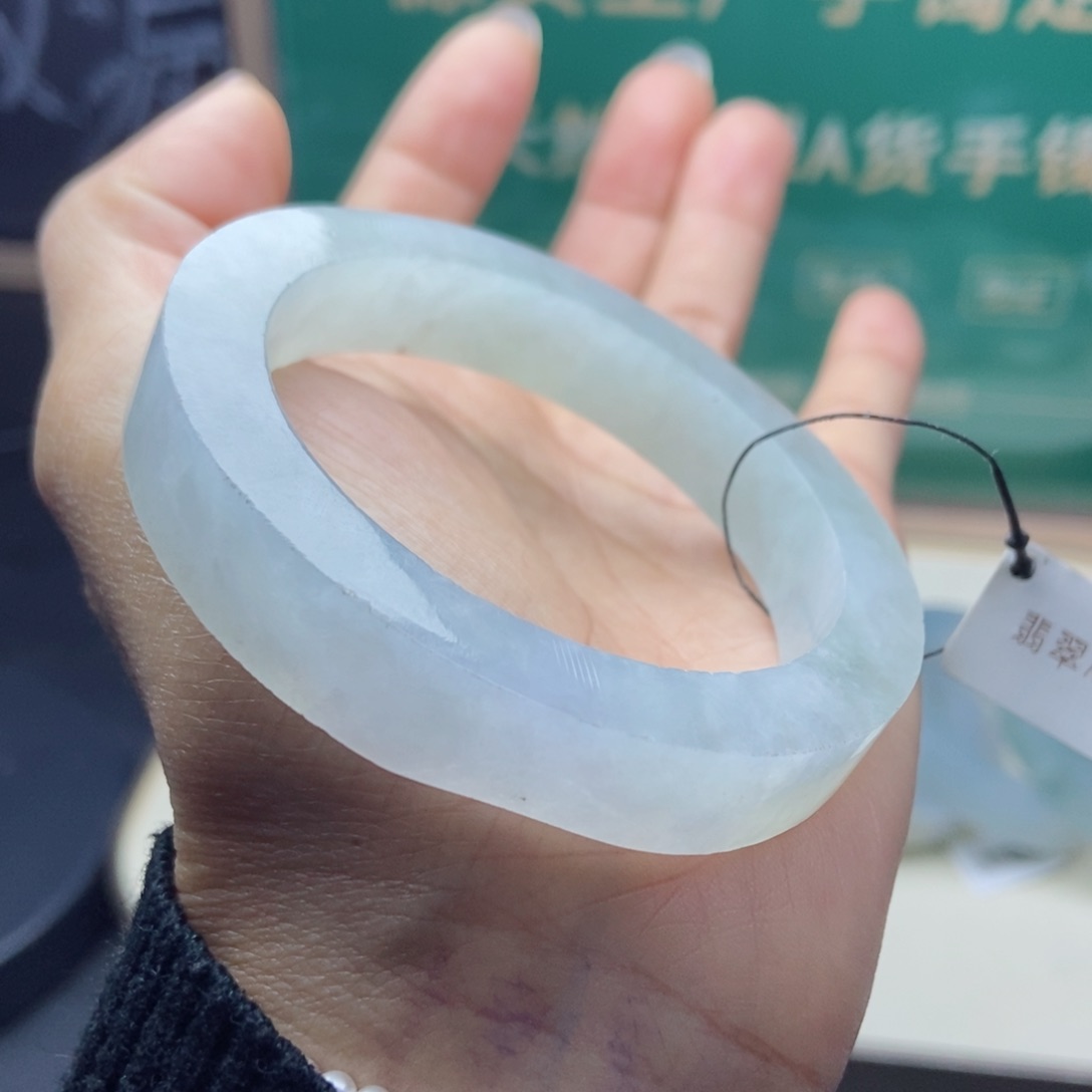 定制翡翠翡翠手镯未镶嵌