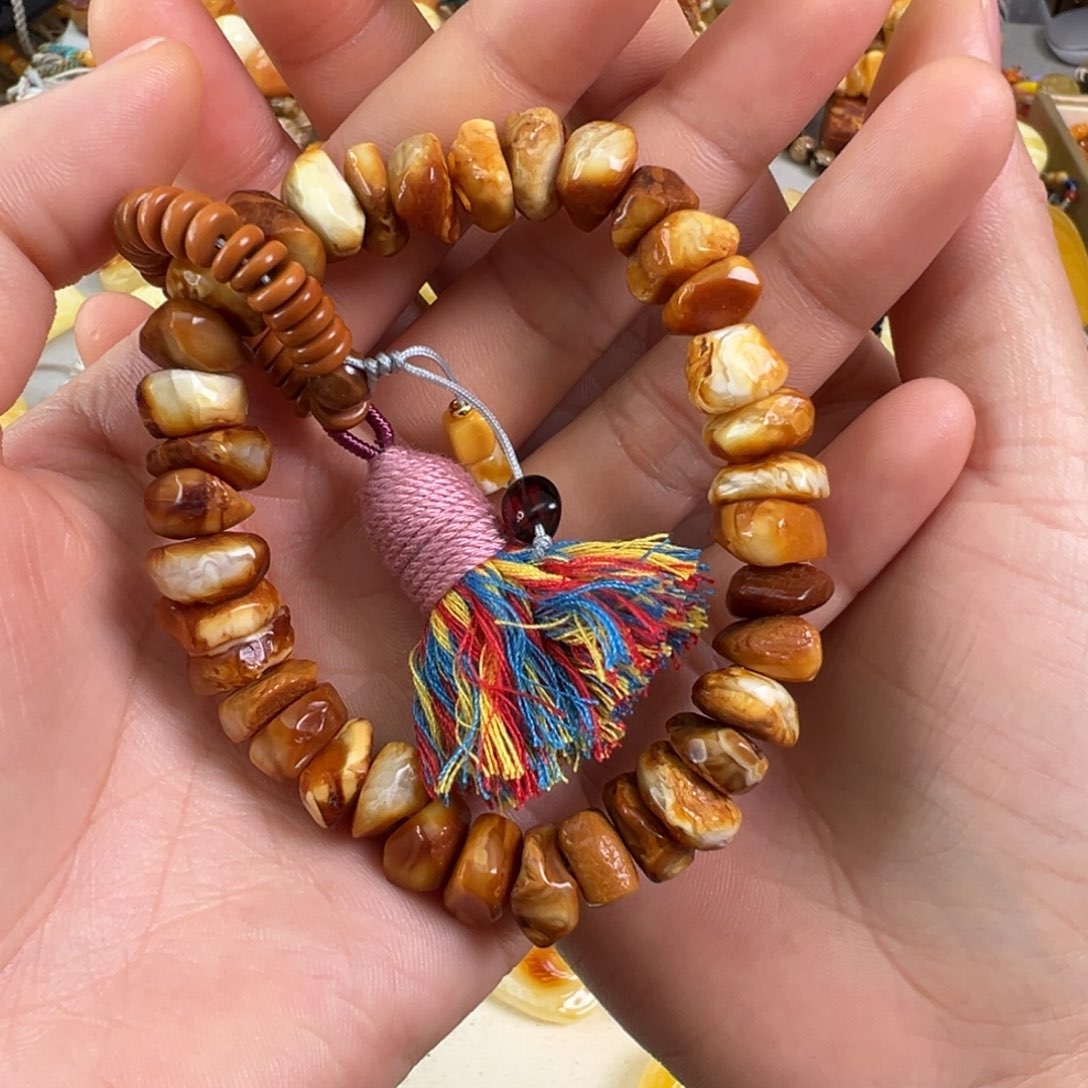 蜜蜡裸石未镶嵌蜜蜡