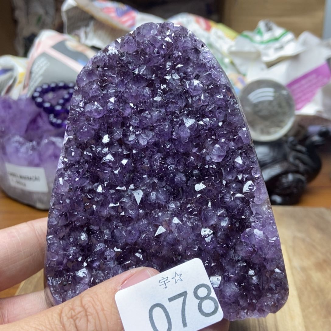 紫晶天然水晶摆件未镶嵌