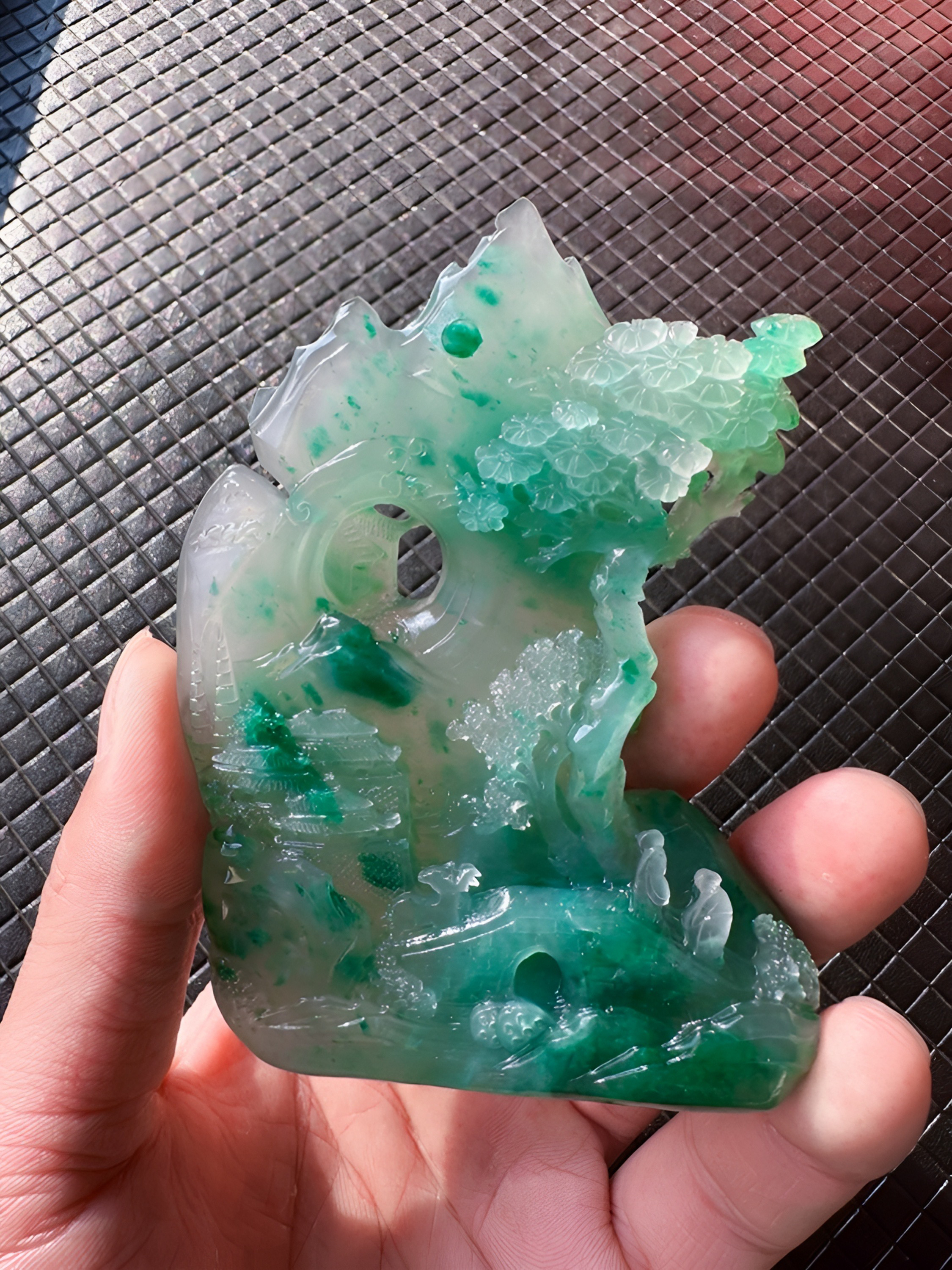 天然玉石非洲翠独龙玉冰飘花全手工雕刻俏色巧雕创意山水小摆件