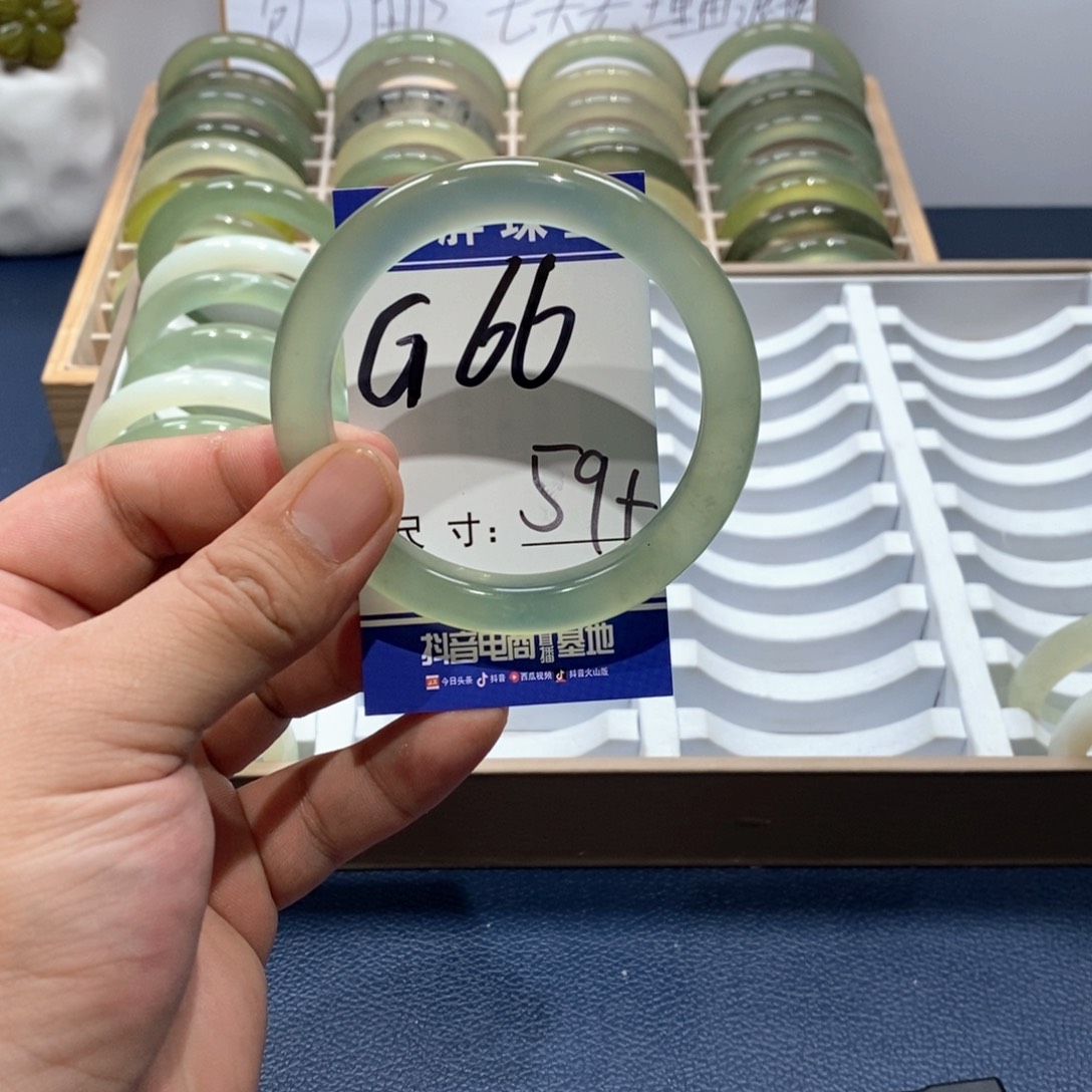 岫玉手镯未镶嵌手镯