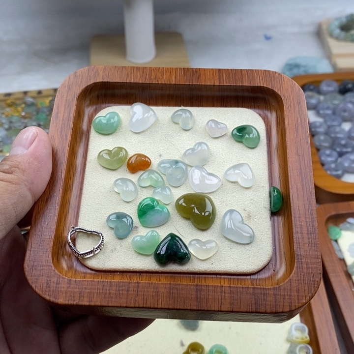 翡翠未镶嵌吊坠(不含链)爱心任挑