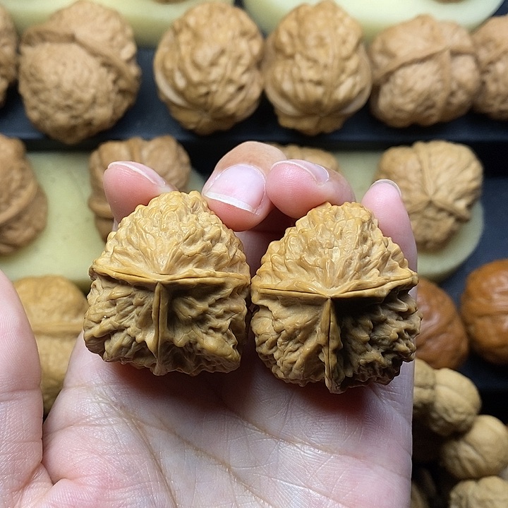 吊坠桃核麒麟三棱38尺