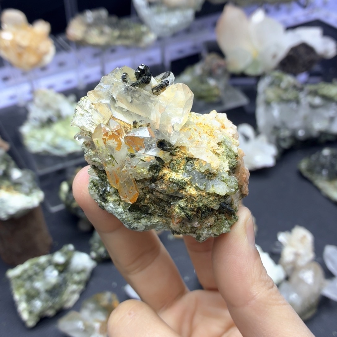 石材满山黄野绿帘