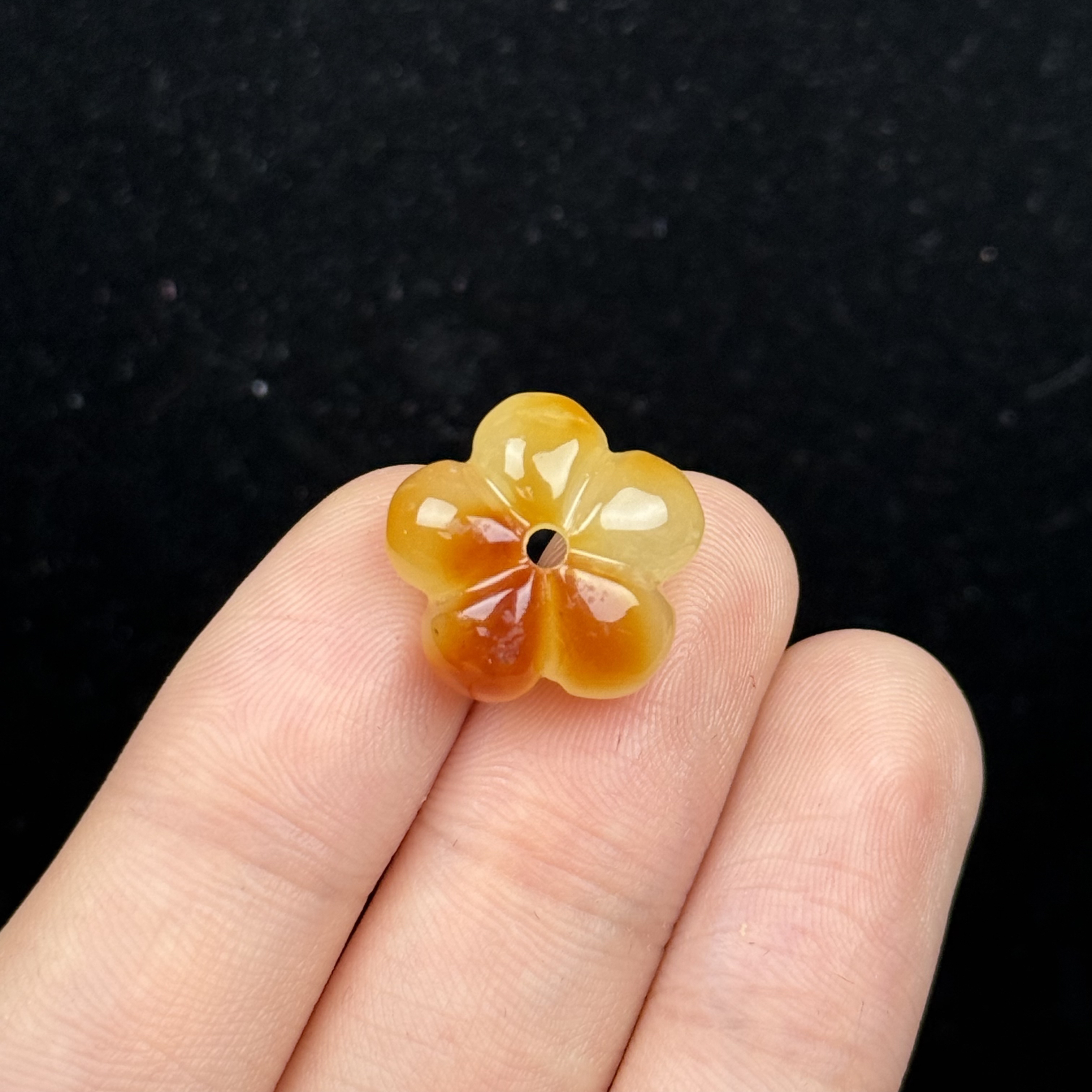 K9196天然原矿 蜜蜡小花 16.8*8.3mm支持复检假一罚十