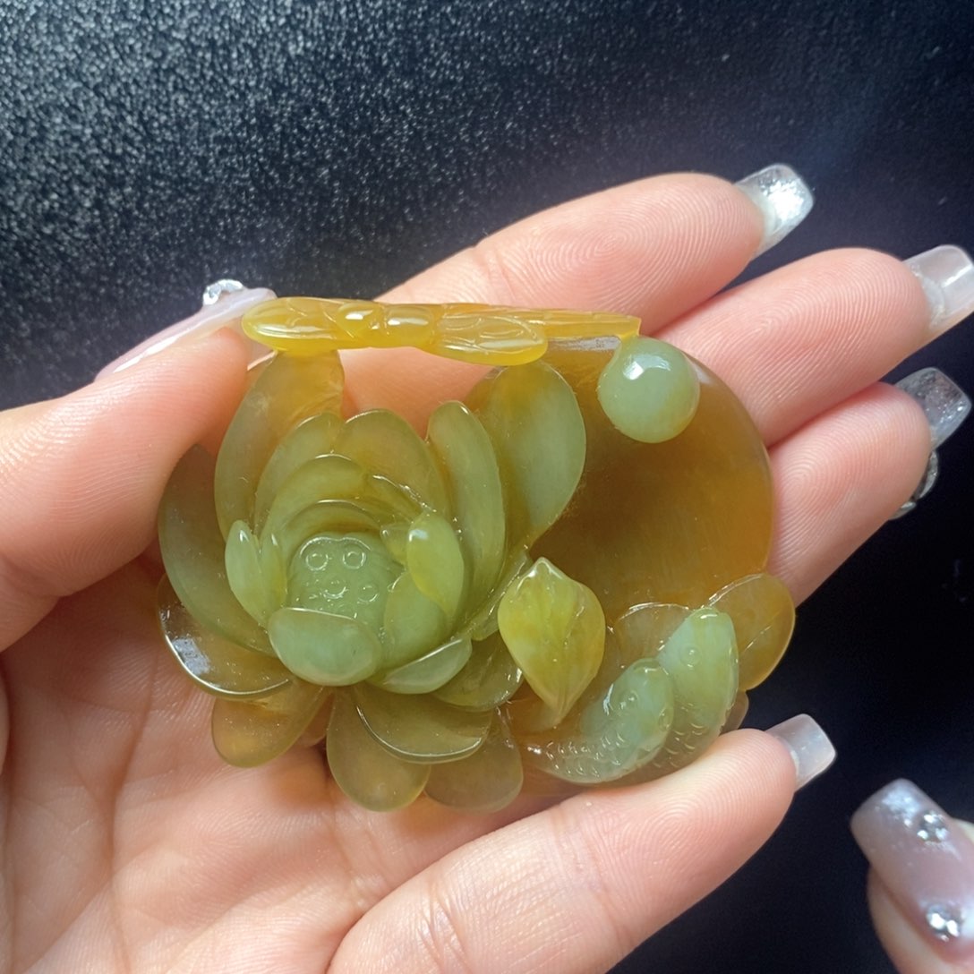 蛇纹石玉颈饰未镶嵌ƪ****雅