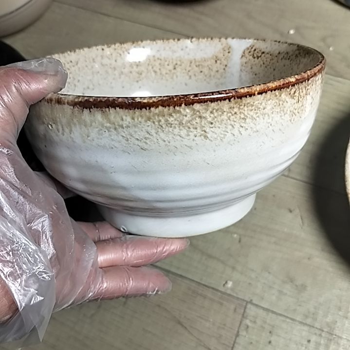 盘瓷片陶瓷杯盘壶碗都有