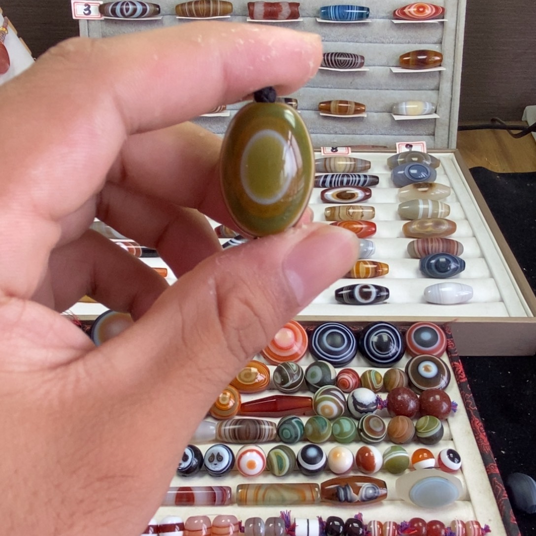 合金颈饰玛瑙/玉髓