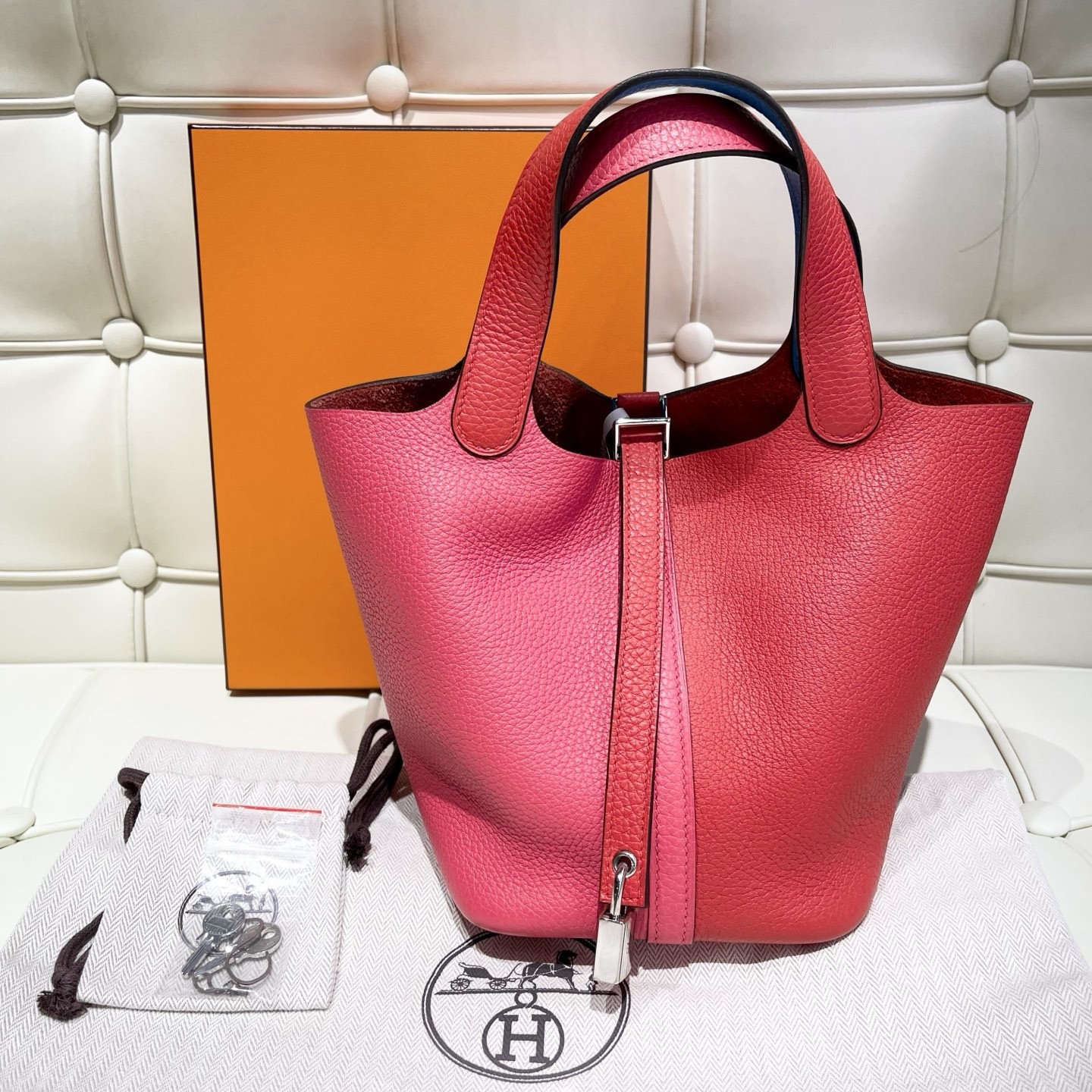 95新 Hermes/爱马仕 119616 爱马仕拼色菜篮子18手提包