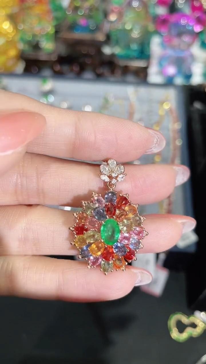 S925银镶嵌天然祖母绿吊坠