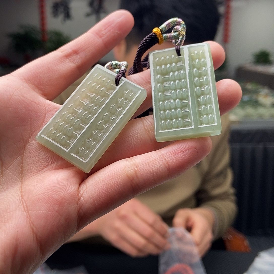 和田玉颜色多样性发拍一发一未镶嵌