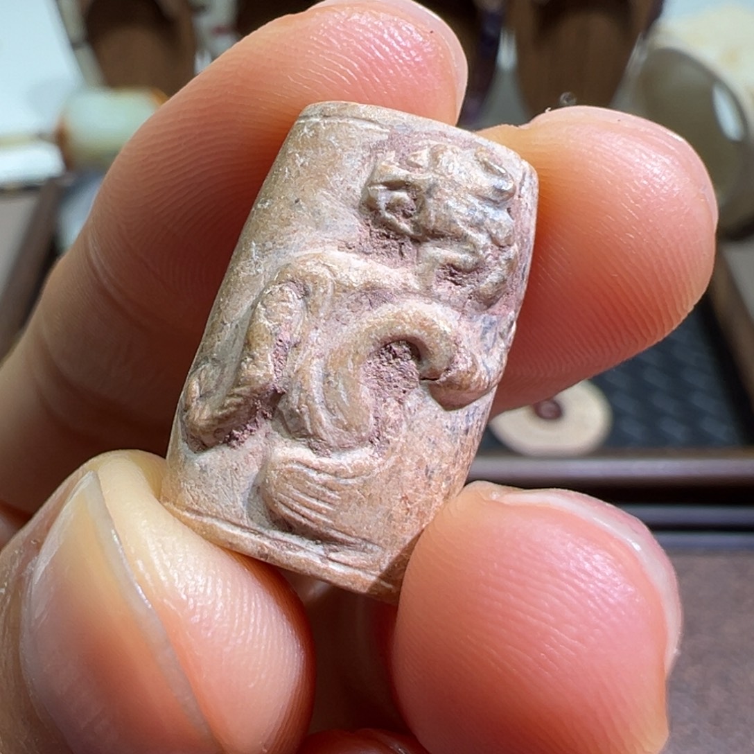 中***业和田玉未镶嵌挂件