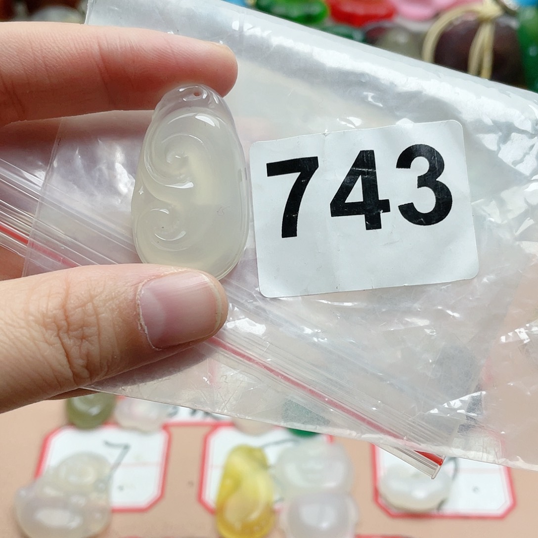 合金颈饰玛瑙/玉髓起**了