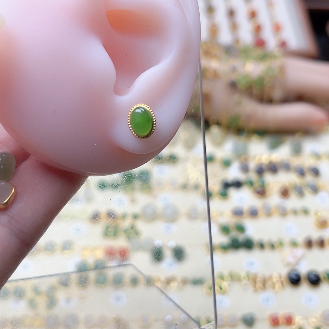 和田玉银S925镶嵌耳饰