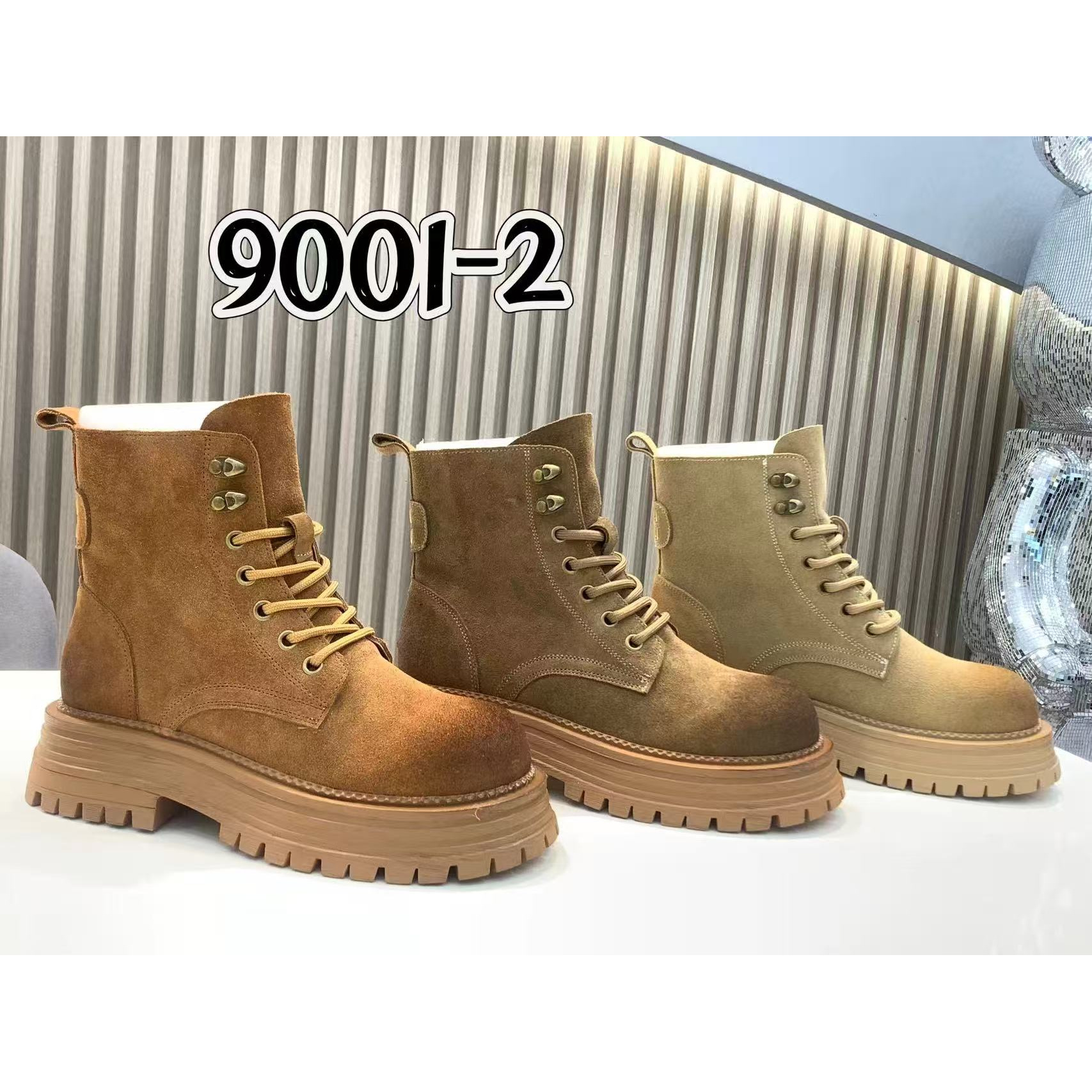 9001-2A气质百搭新款轻便马丁靴