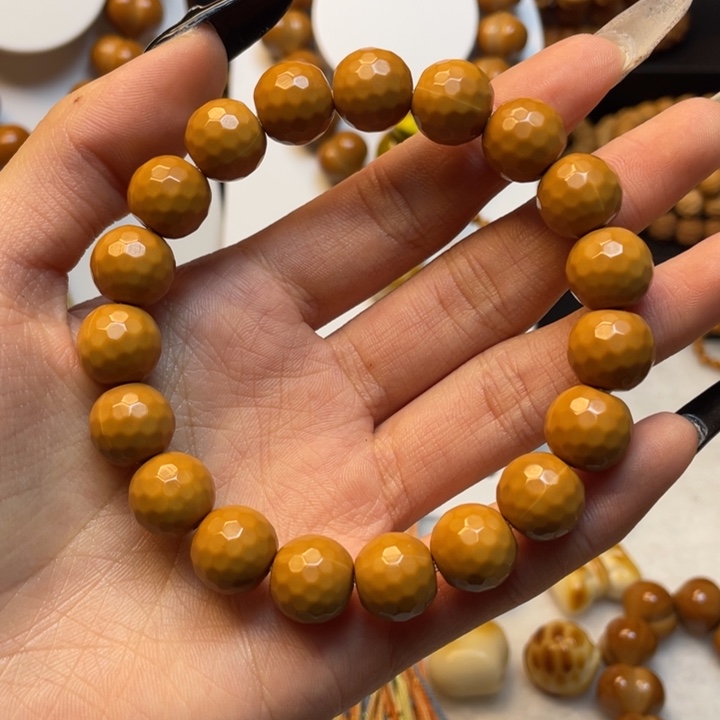 林***狗猴头核桃吊坠全品钻石面猴头核桃