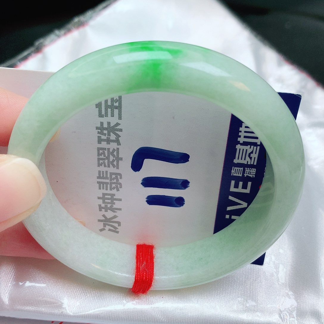 翡翠手镯未镶嵌缅甸天然A货翡翠手镯