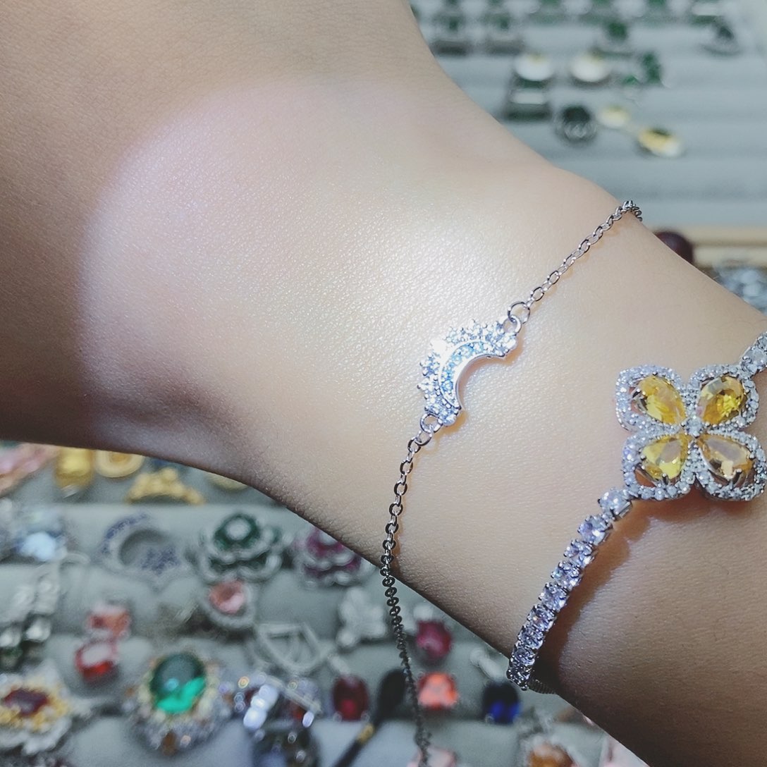 【闪购商品】托帕石耳饰银S925镶嵌