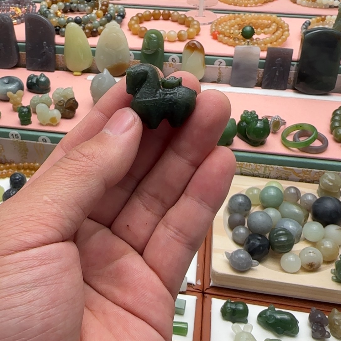 和田玉未镶嵌吊坠(不含链)