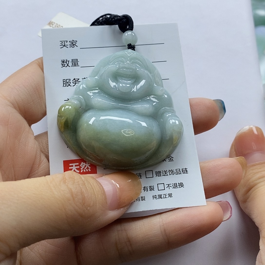 翡翠颈饰未镶嵌妞*