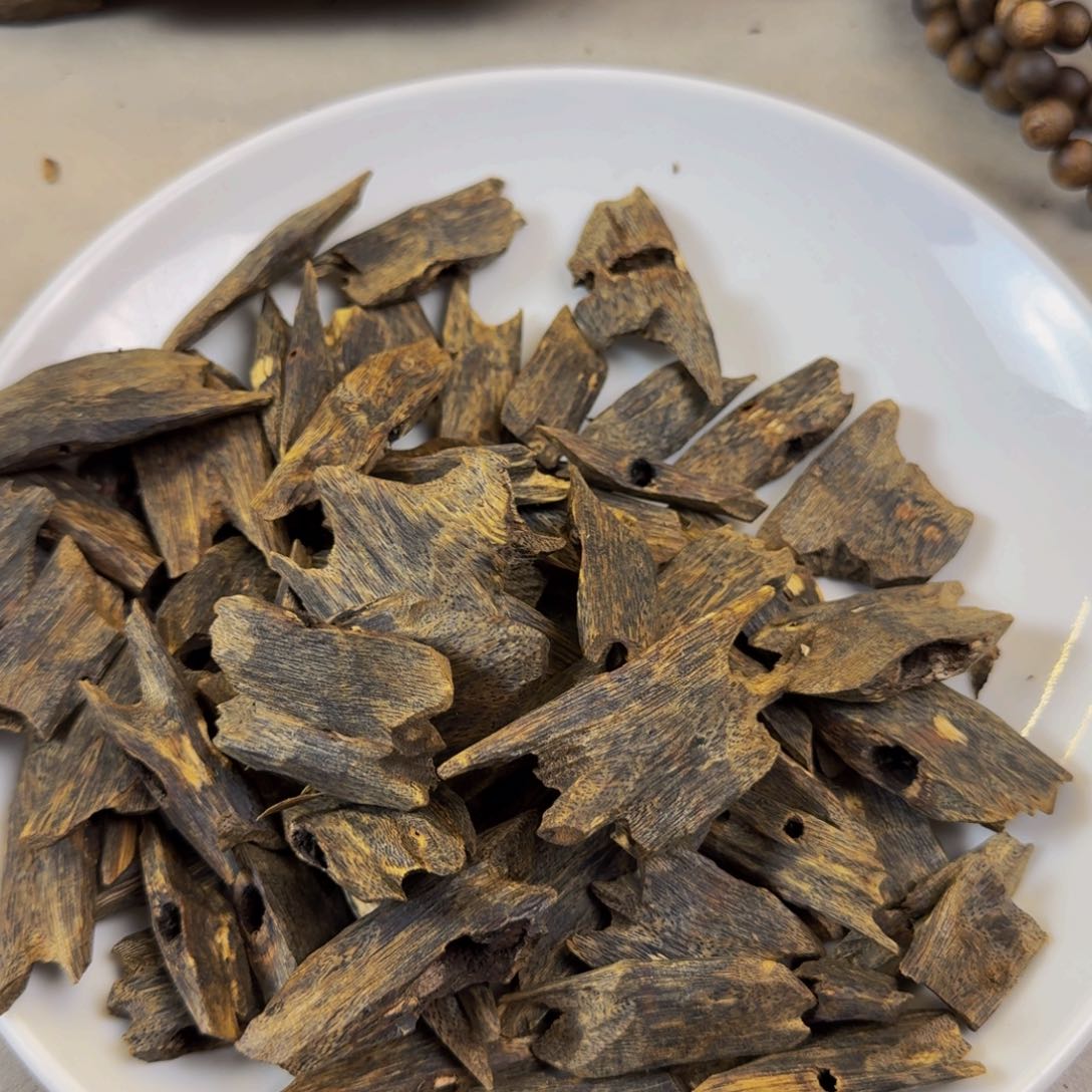 沉香沉香碎屑醉**易张勺子树心油块料100克