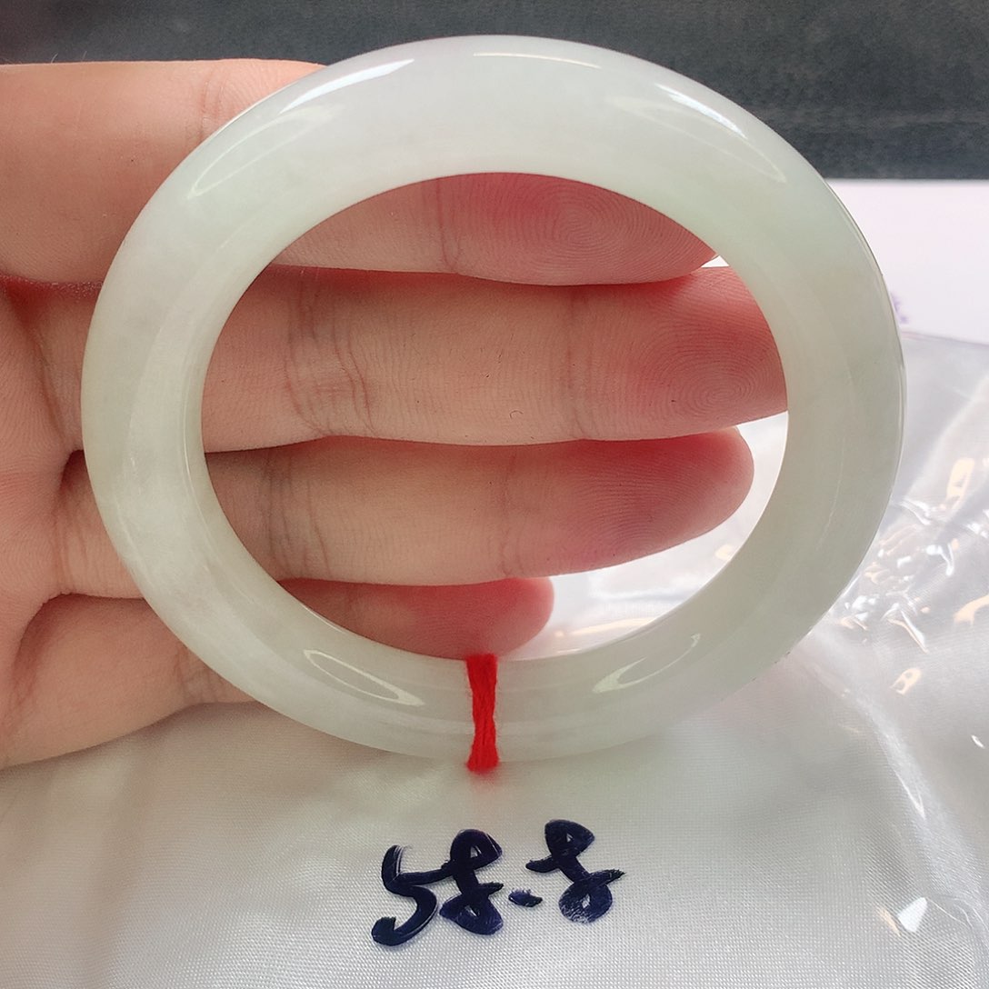 未镶嵌手镯（圆镯）翡翠353号