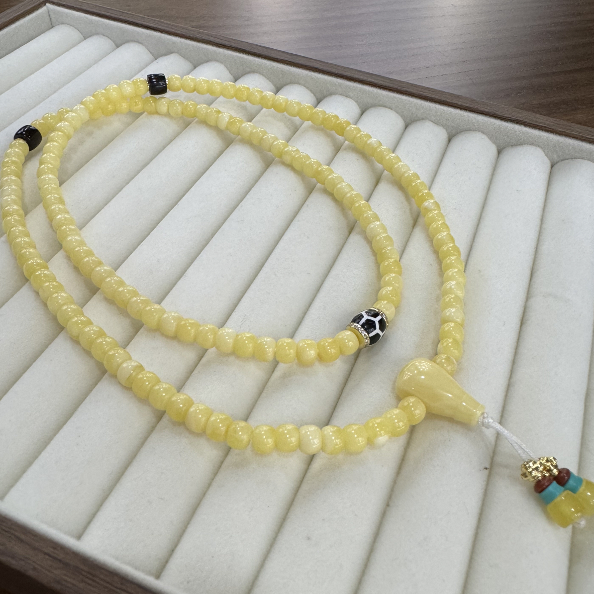 精编款蜜蜡老型108珠链