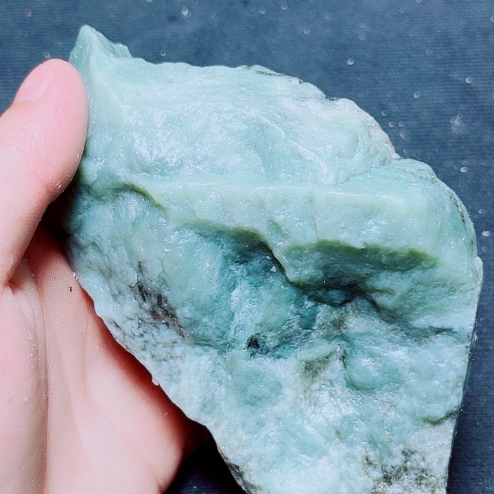 和田玉（糖玉）未镶嵌珠宝奇石