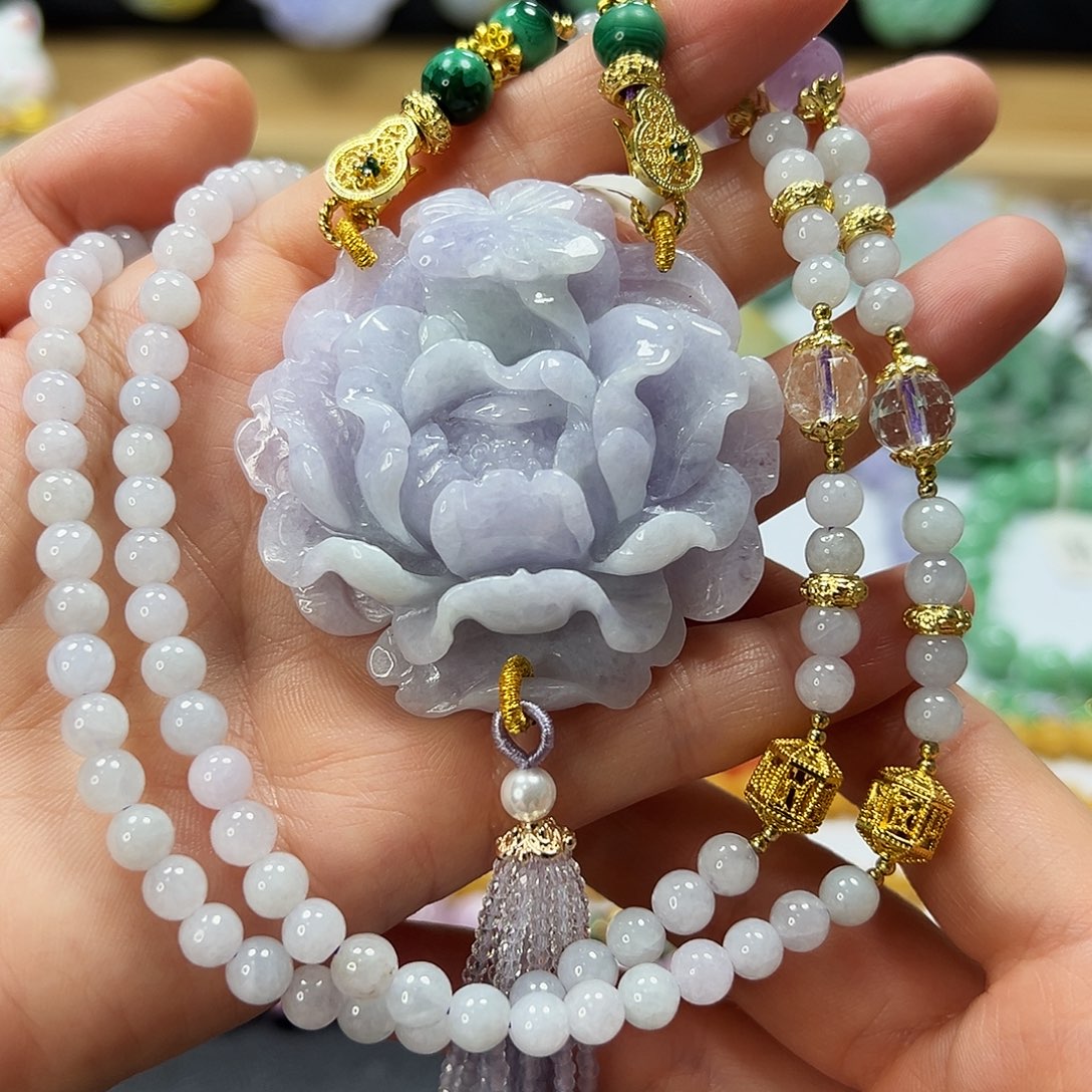 翡翠未镶嵌颈饰吊坠