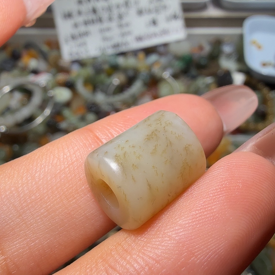 和田玉未镶嵌珠宝奇石