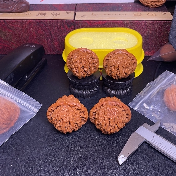 晓***芽桃核吊坠四座楼福利