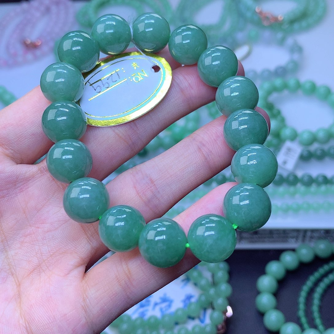 翡翠未镶嵌毛衣链