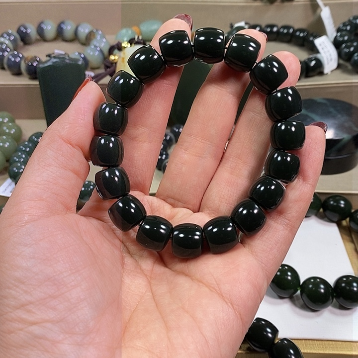 和田玉颈饰未镶嵌翔*