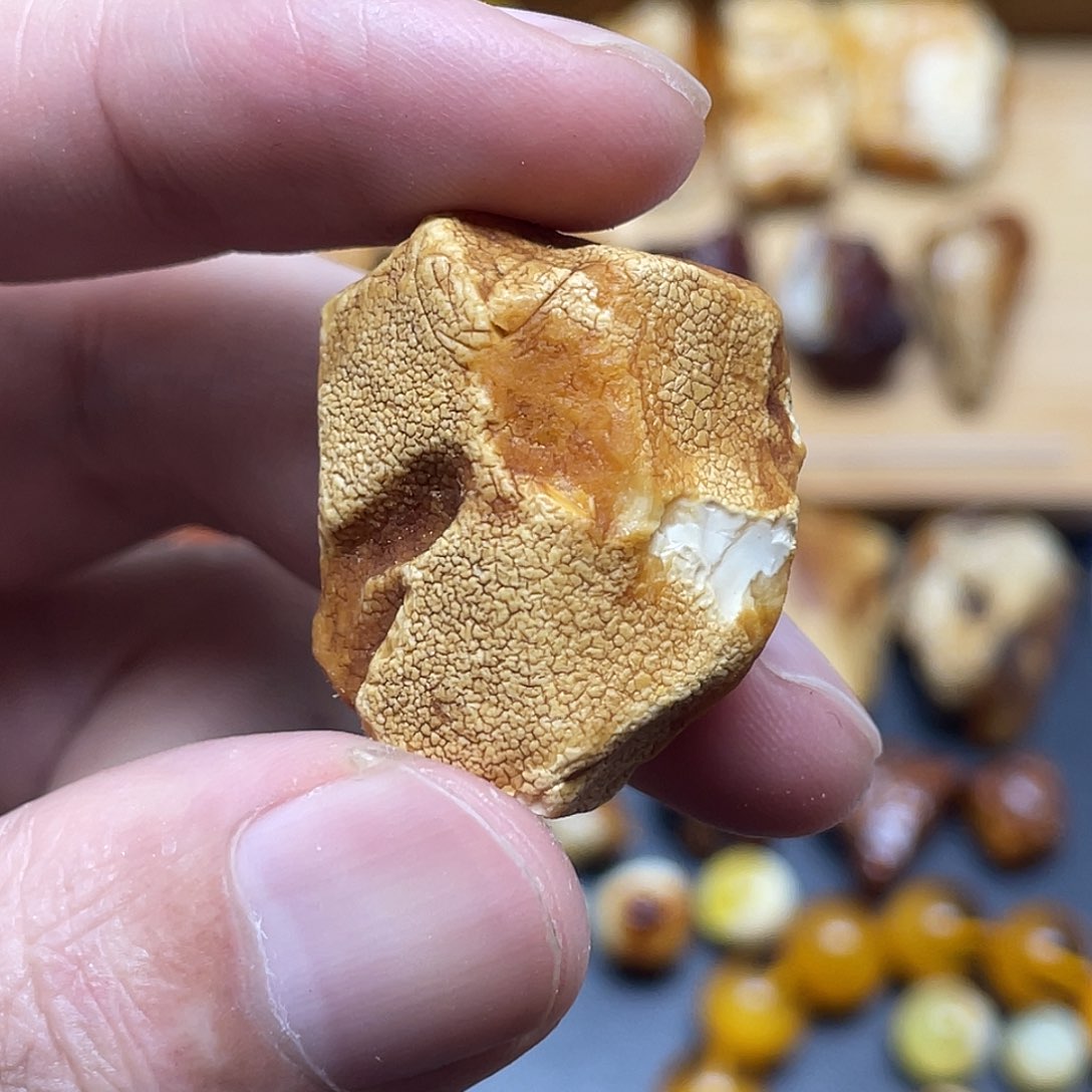 未镶嵌定制琥珀定制