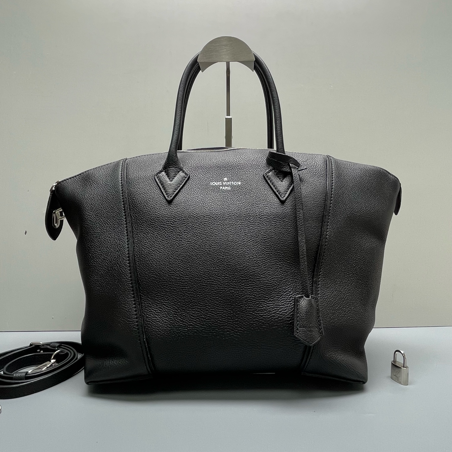 95新 LouisVuitton/路易威登 优选/Lockit黑色全皮手提包/34×26