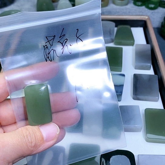 合金手串玛瑙/玉髓晓**?