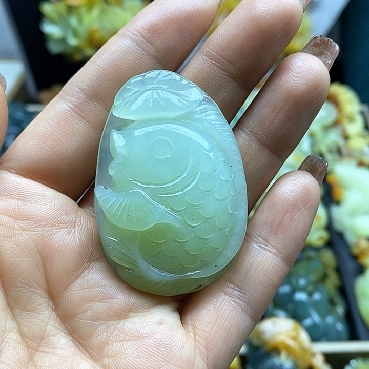 蛇纹石玉挂件未镶嵌