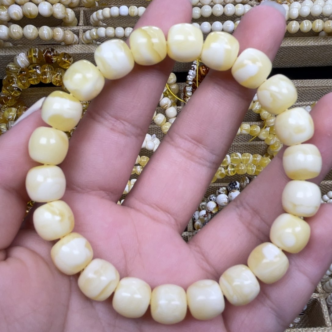 蜜蜡未镶嵌珠宝奇石9..5m