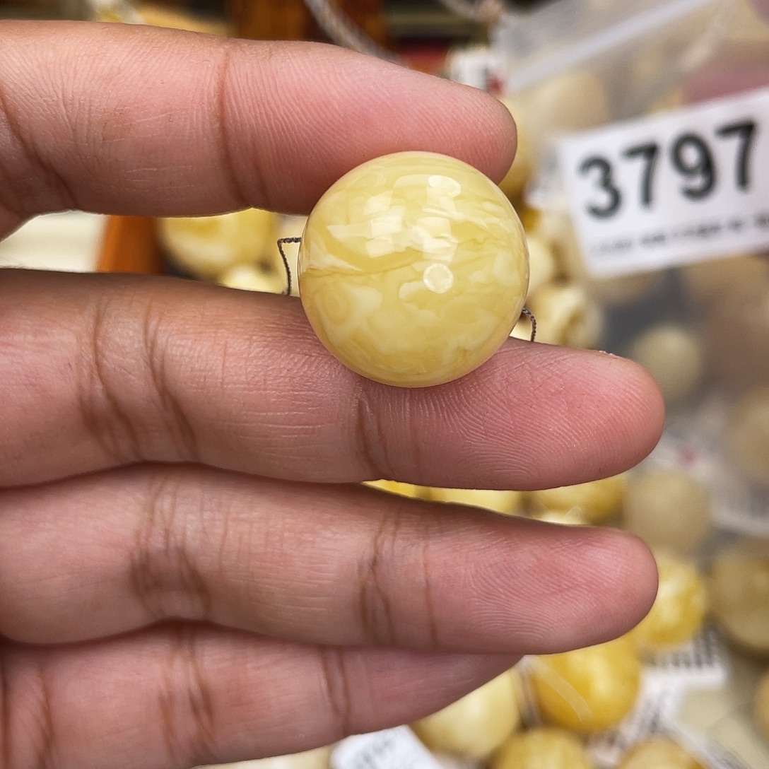 蜜蜡未镶嵌珠宝奇石沁色20.1